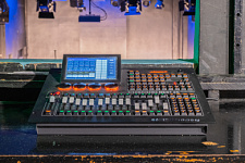 Модернизация сценического освещения в ДТЦ «Театральная Семья»